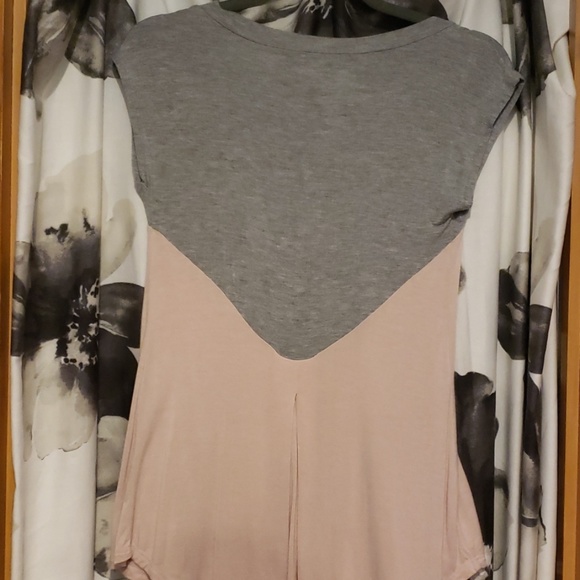 Top - Picture 2 of 2